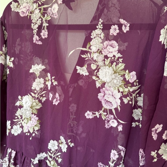 Torrid Babydoll top women’s plus size 1 XL purple floral sheer high low top - Picture 3 of 9
